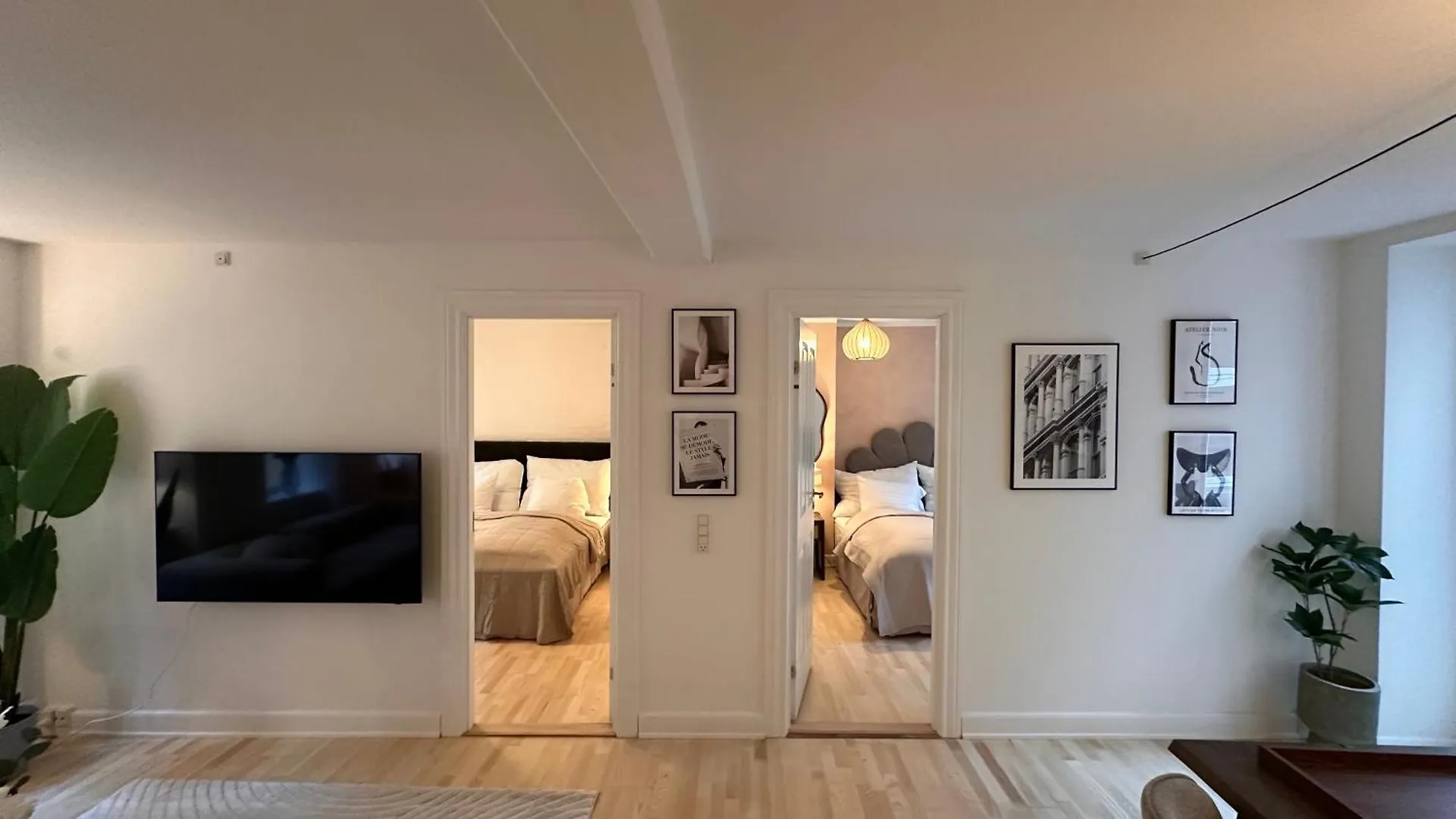 Lovstraede Apartments From 1 To 6 - Carolinas Apartments Kopenhaga