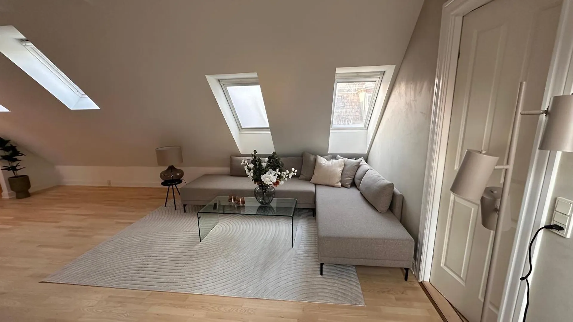 Lovstraede Apartments From 1 To 6 - Carolinas Apartments Kopenhaga